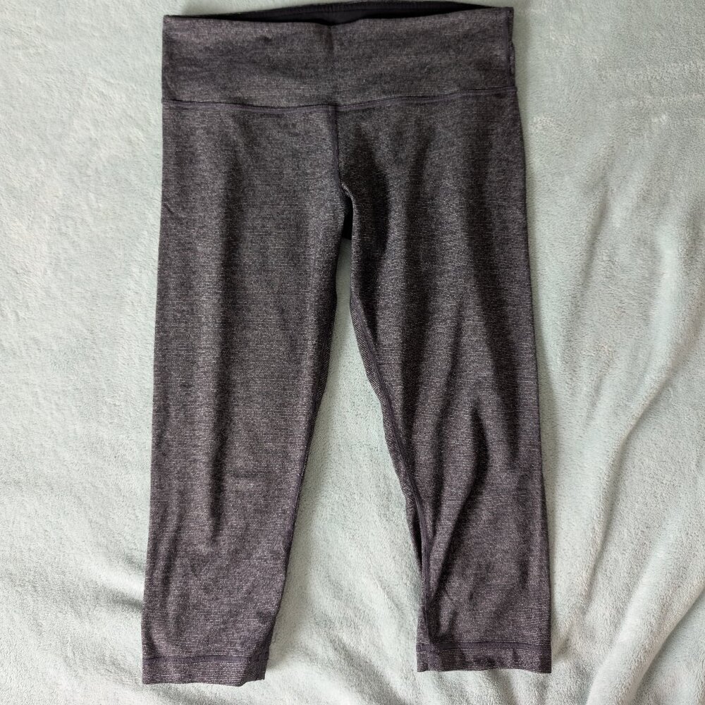 3/$30n20" length Lululemon capri